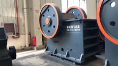 600x900的鄂破有多少噸？600x900鄂式破碎機新的多少錢一臺？